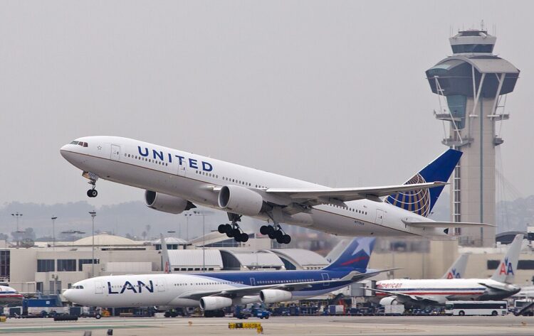 United Airlines Pilots Sudden Pitch Up of 757 Injures Passengers at San Francisco: NTSB