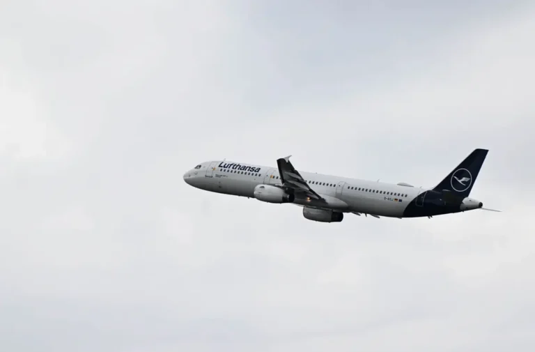 German court bans Lufthansa’s alleged ‘greenwashing’ ads