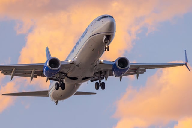 Flight Incident Raises Questions About Passenger Rights and Crew Authority”
