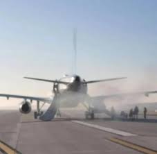 United Airlines plane catches fire on runway, terrified passengers scream, get off