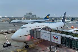 Lufthansa Boeing 787 Remains On Ground At Denver After Returning Following Landing Gear Problems