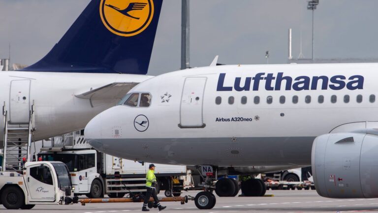 Lufthansa extends suspension of flights to Mideast