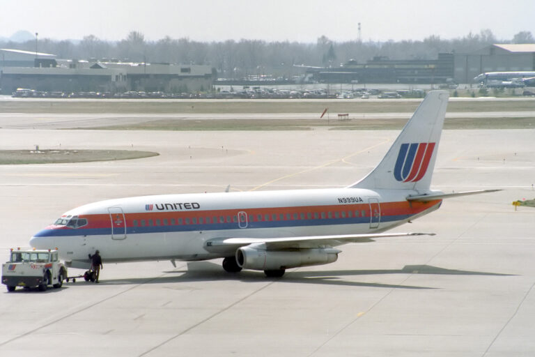 “United Airlines Boeing 737 Crashes Near Colorado Springs Due to Rudder Malfunction, All on Board Lost”