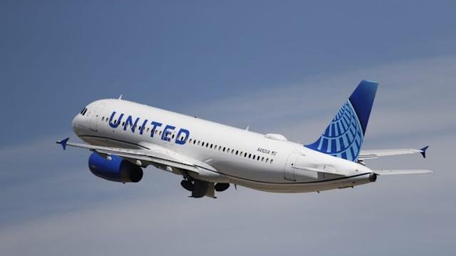 United Airlines flight with over 180 passengers onboard makes emergency landing