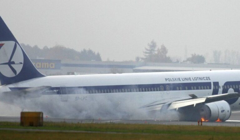 “Uszkodzony polski Boeing wylądował bezbłędnie”