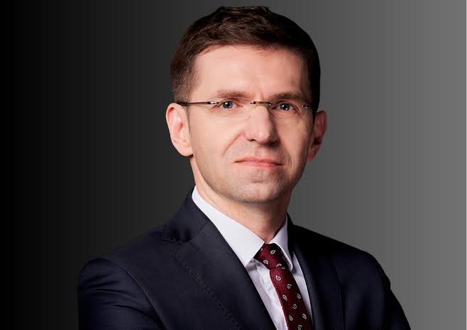 Prezes LOT Polish Airlines, Michał Fijoł, tragicznie zginął w katastrofie małego prywatnego samolotu.