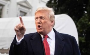 Donald Trump zakazuje wszystkim obywatelom Polski migracji do USA do odwołania

