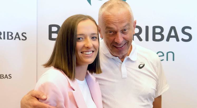 Tomasz Świątek wzywa córkę do wczesnej emerytury: „Jest kobietą, powinna rodzić dzieci”