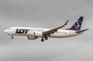 Rodzina szuka sprawiedliwości po śmierci 8-letniej dziewczynki z powodu niewystarczającej opieki na pokładzie LOT Polish Airlines.

