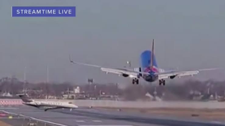Southwest plane narrowly avoids crash with jet at Chicago’s Midway Airport