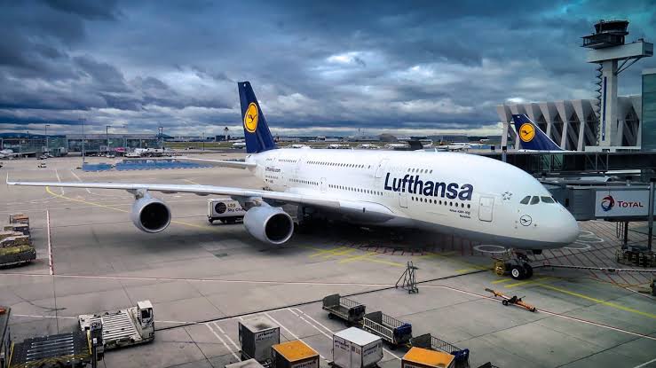 Lufthansa Airlines Makes Emergency landing Due To Technical Outrage