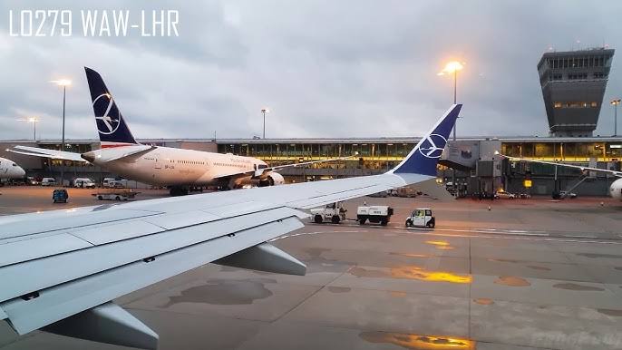 28 pasażerów hospitalizowanych!! Po tym, jak samolot LOT Polish Airlines z lotniska w Warszawie napotkał silne turbulencje.