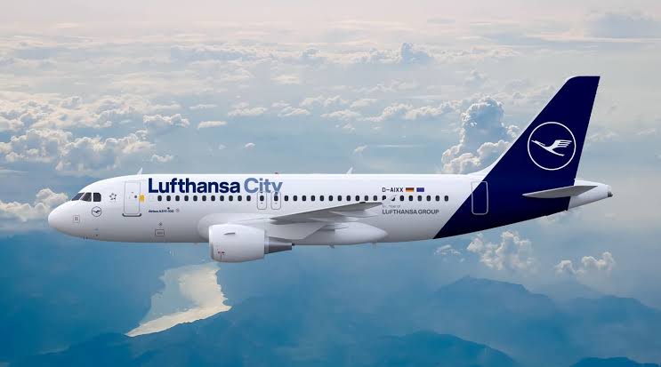 Lufthansa Grounds Flights Amid Russia-Ukraine Drone War