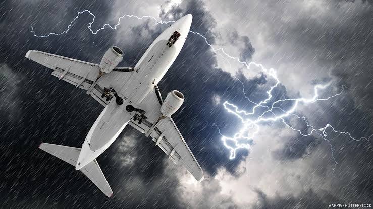 5 Passenger Injured As United Airlines Flight Hit Severe Turbulence