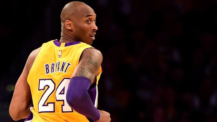 Kobe Bryant, Roberto Clemente among sports figures who died in aircraft crashes