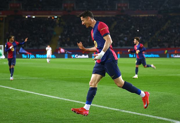 Lewandowski się nie zatrzymuje. Pięć goli. Niebywały wyczyn