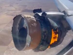 United Airlines Flight with 737 Suffers Engine Fire