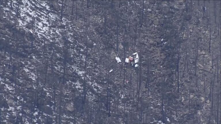 2 killed, 1 injured when Civil Air Patrol plane crashes during training exercise in Colorado