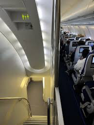 Lufthansa Airlines: Toilet Overflow into Cabin