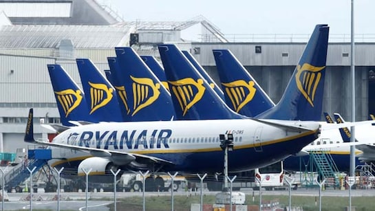 Everything Went Into Chaos”: Ryanair Flight Makes Emergency Landing,After One Passenger Was Pronounced Dead
