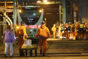 Eksplozja w kopalni węgla zabija 13 osób w Czechach.

