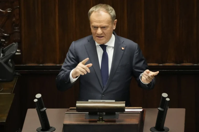 Premier Polski mówi, że jego partia była celem cyberataku przed wyborami.