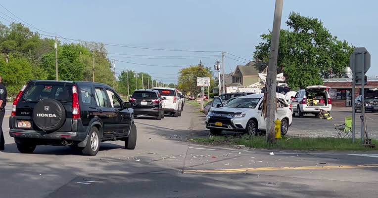 2-year-old dies after crash in Wheatfield