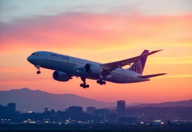 United Airlines Cancels Flight From Los Angeles To Toronto
