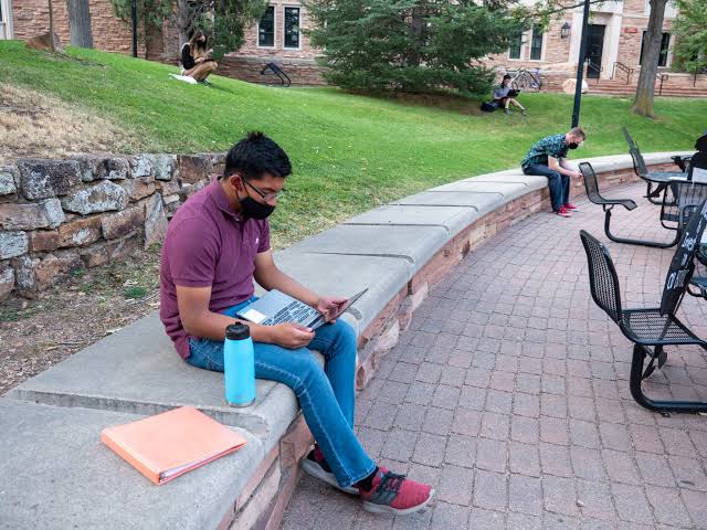 Heartbreak Turns Tragic: CU Boulder Student Consumes Potassium Cyanide Following Breakup