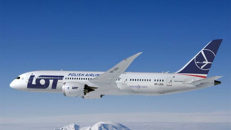 LOT Polish Airlines ogłasza odwołania lotów w maju z powodu konieczności przeprowadzenia prac konserwacyjnych związanych z bezpieczeństwem.