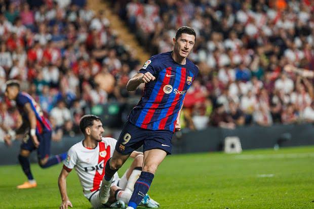 Polacy na pierwszym planie – pchają Barcelonę z powrotem na szczyt La Liga