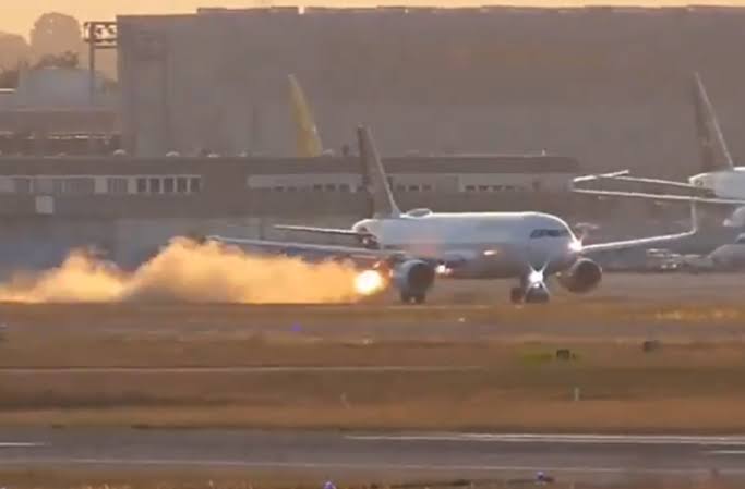Lufthansa Flight Suffers Engine Failure, 30 Lives Lost