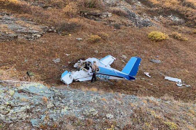 Tragedia na niebie: Prywatny samolot LOT Polish Airlines spada, nowożeńcy znalezieni martwi