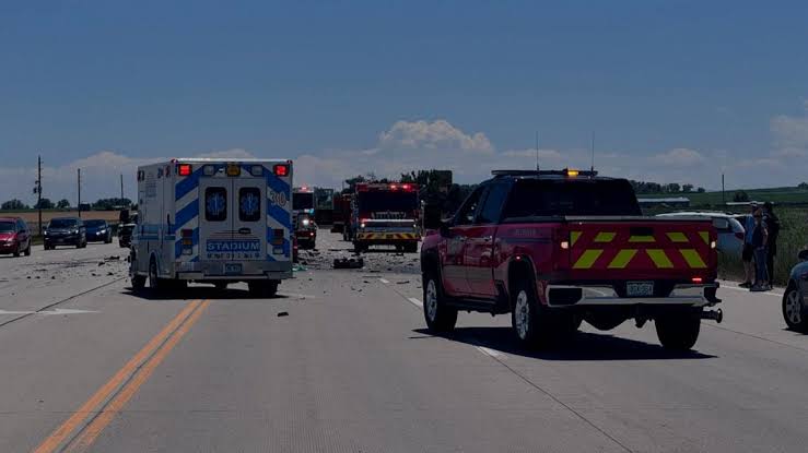 1 dead, 4 hospitalized after collision south of Longmont