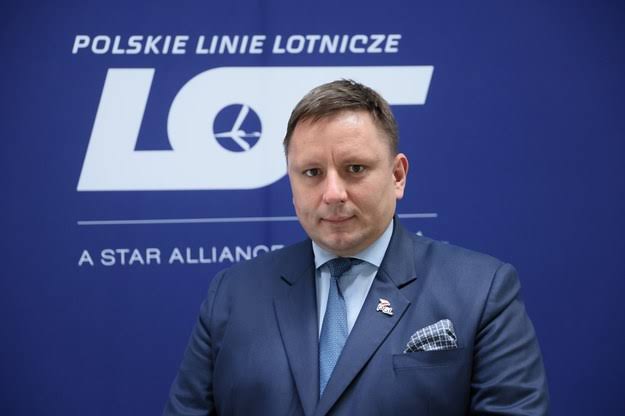 Prezes LOT Polish Airlines rezygnuje z powodu walki ze zdrowiem.
