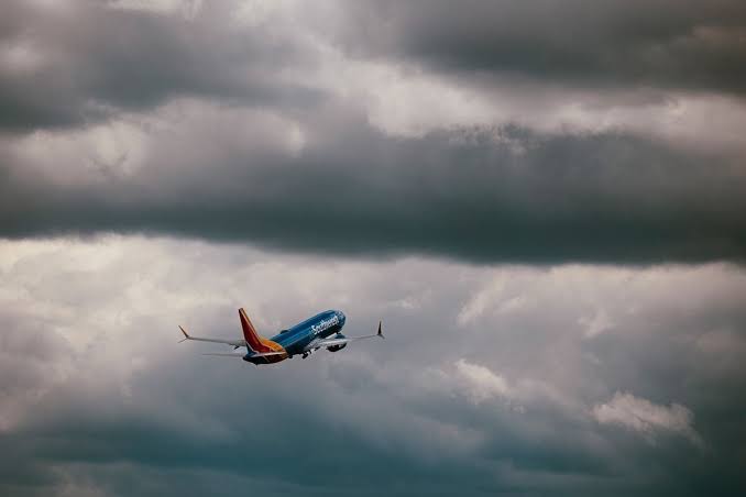 Terrifying Drop: Southwest Flight Loses Altitude Rapidly Over Ocean
