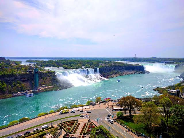 River Driver Swept Over Niagara Falls After Raft Capsizes”One Other Person Missing