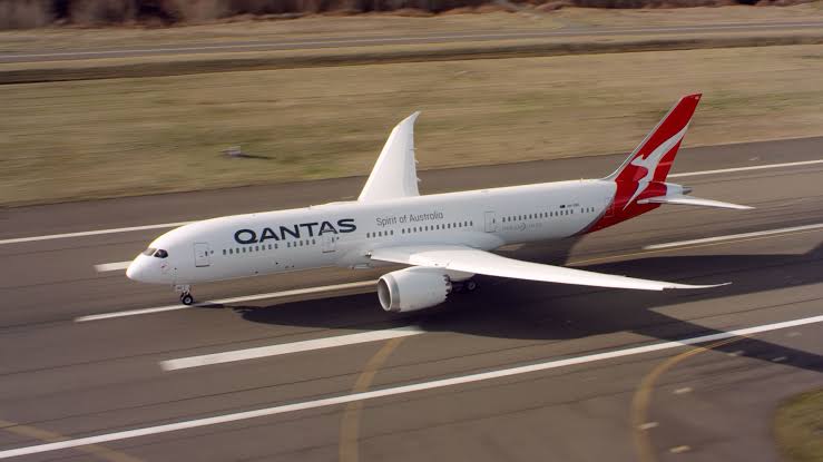 Qantas airways Grounds All Flight,Due To Recent Mishap