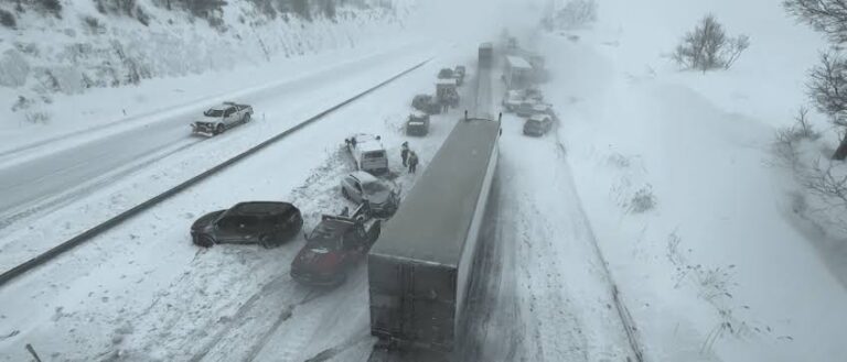 Niagara,Whiteouts cause head-on collisions as wind persists