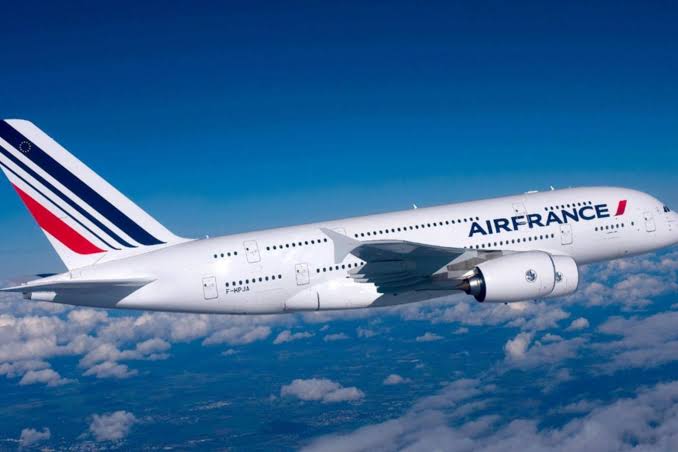 Uncertainty in aviation after Air France flight to Los Angeles turns back mid-Atlantic