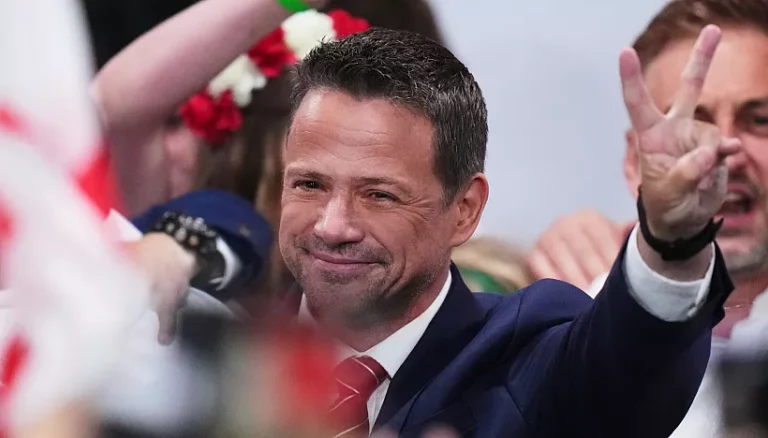 Rafał Trzaskowski dziękuje wyborcom po niewielkiej porażce w wyborach w Polsce