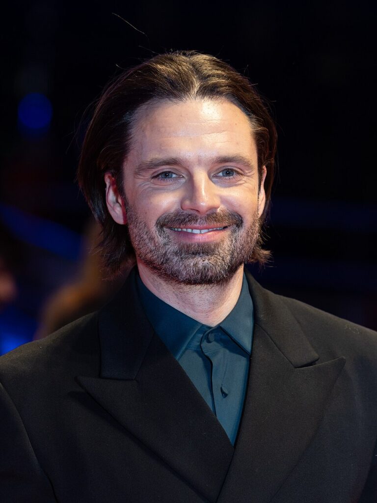 Artistul român popular Sebastian Stan a murit la vârsta de 42 de ani.