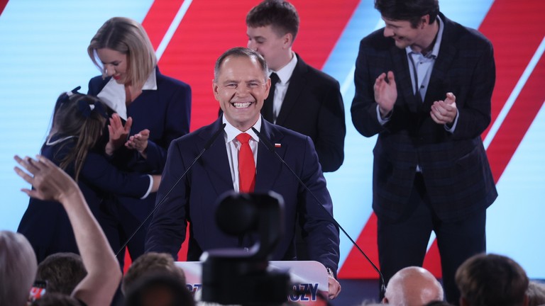 Specjalne wydanie “Stanu Wyjątkowego”. Powyborcze trzęsienie ziemi. W PiS wiara w powrót do władzy. W rządzie konflikty i szukanie winnych [PODCAST]
