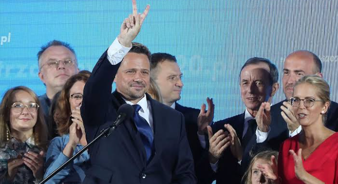 Pocałunek śmierci”. Wskazał główny powód porażki Trzaskowskiego