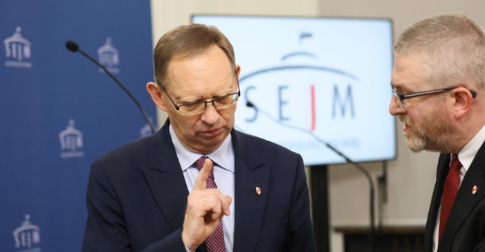 Wraca sprawa „interwencji parlamentarnej”. Poseł partii Grzegorza Brauna zażądał dokumentacji z aborcji