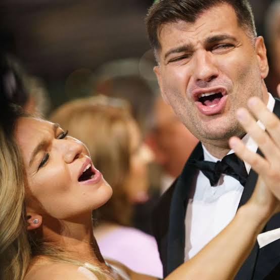 Simona Halep a spus că dacă ți-aș povesti multe despre Toni Luruc, ai crede că mint, aproape că m-a omorât în poza asta 😭😭