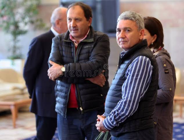Peste 30 de ani trăiți alături de un trădător… un înșelător… Stere Halep se plânge cu amărăciune.