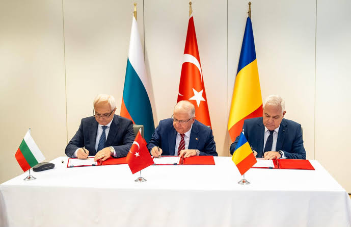 România dorește să extindă forța comună de intervenție la Marea Neagră împreună cu Turcia și Bulgaria