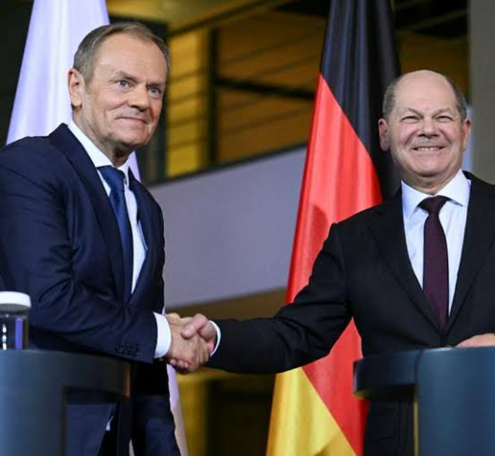 „Berkowicz zrzuca bombę na Tuska: »On reprezentuje Niemcy, nie Polskę!«”