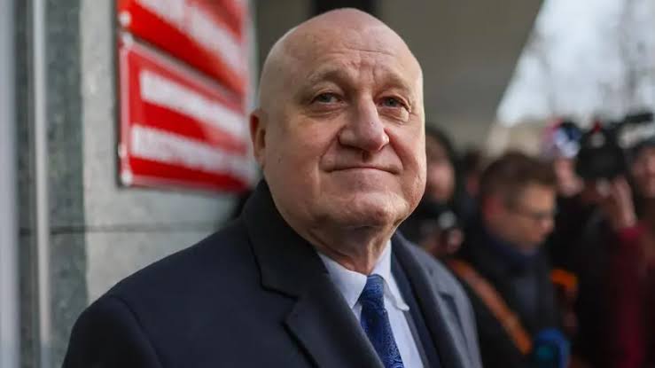 Masowa konfiskata majątku zarządzona przez Sąd Najwyższy; Sylwester Marciniak oskarżony o oszustwo wyborcze, grozi do 5 lat więzienia